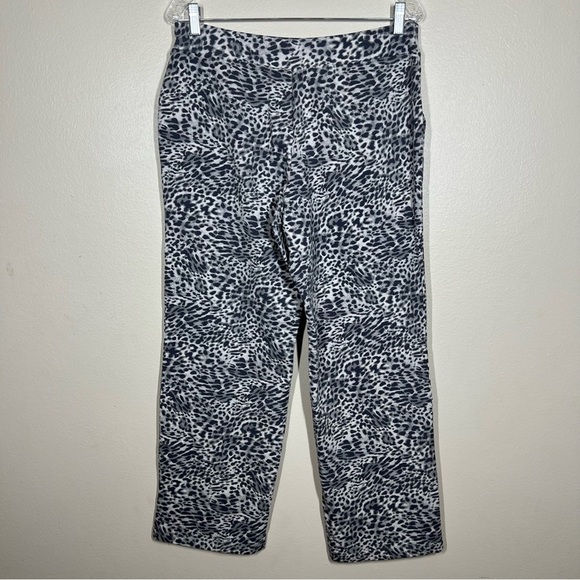 Soma Womens Embraceable Spotted Animal Print Mini Gray Pajama Pants Medium NWT - Picture 5 of 7
